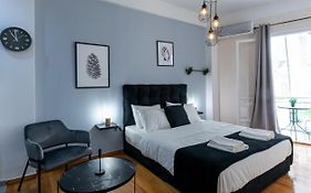 Couple Getaway With Queen Bed